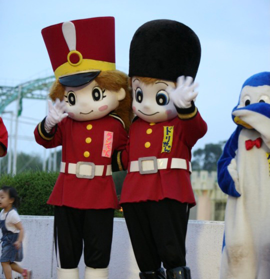 Ran-Chan & Droi Chan were the park's mascots.