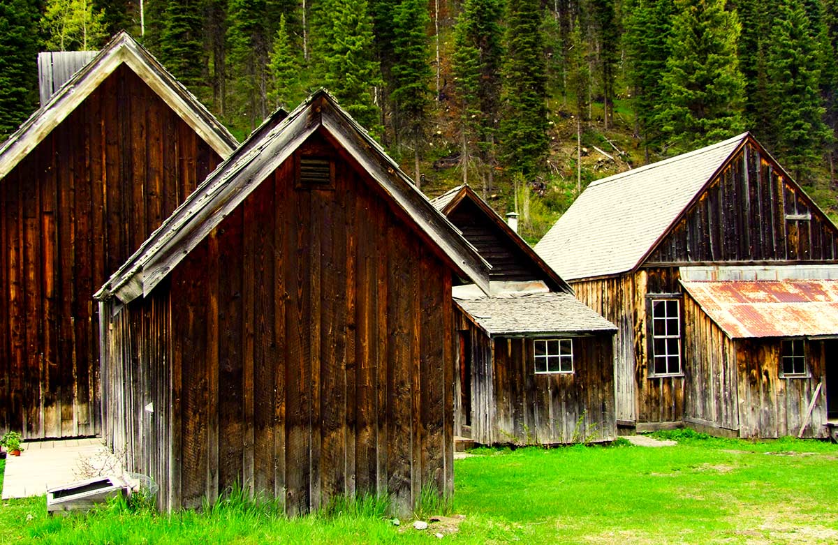 Abandoned houses in Barkerville